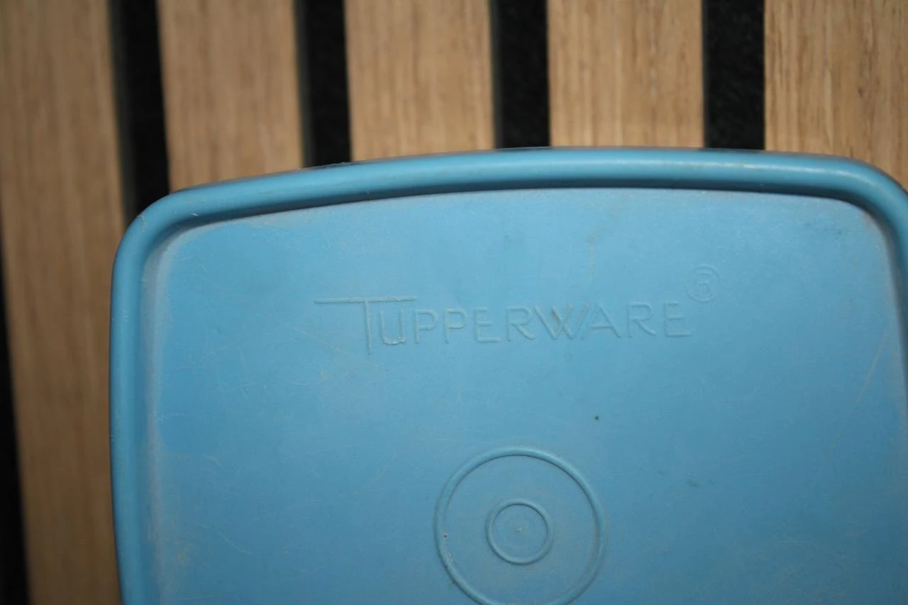 Caixa de armazenamento com tampa Tupperware – photo 3